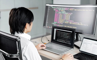 博罗 ,php声明和调用变量的符号是什么？